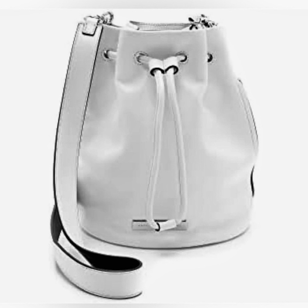 Marc by Marc Jacobs White Leather Drawstring Crossbody Bucket Bag